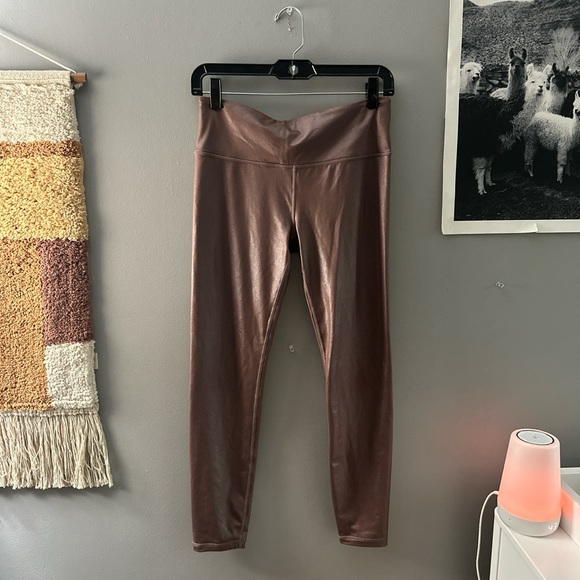 ULTRA HIGH RISE ELATION ATHLETA TIGHTS 💘 - Picture 2 of 3